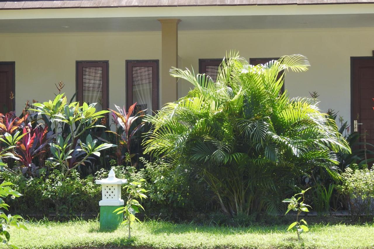 D'Batur Hotel Senggigi Buitenkant foto