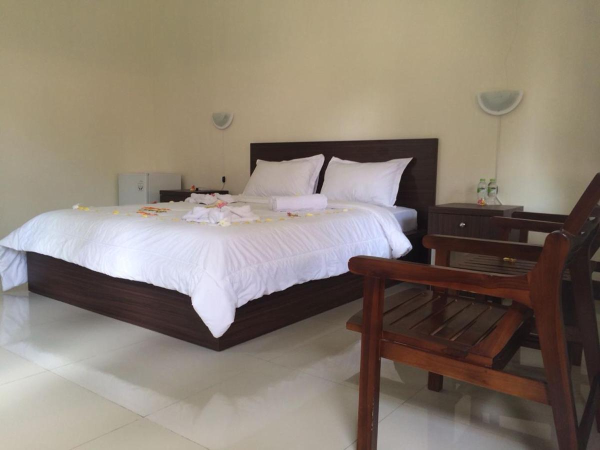 D'Batur Hotel Senggigi Buitenkant foto