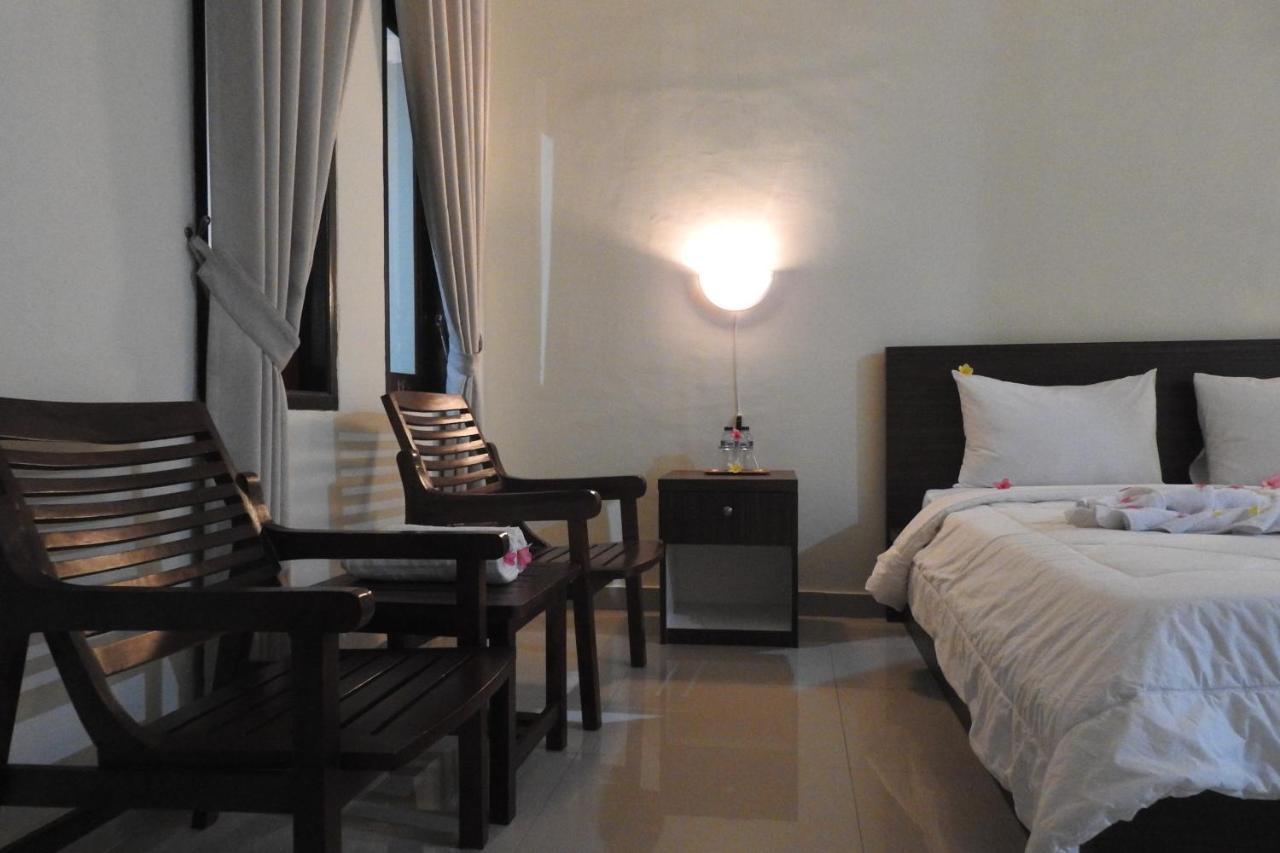D'Batur Hotel Senggigi Buitenkant foto