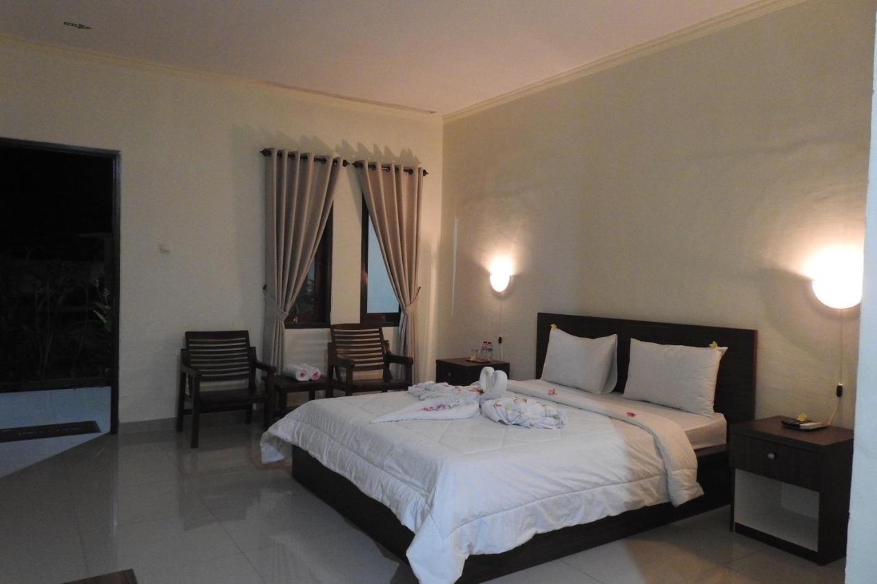 D'Batur Hotel Senggigi Buitenkant foto